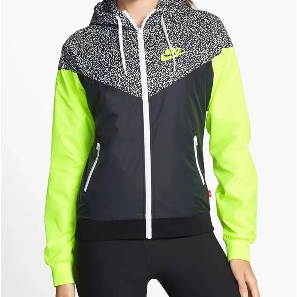 Nike Volt Jacket - image 3